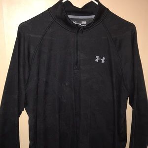 Men’s Under Armour sweatshirt